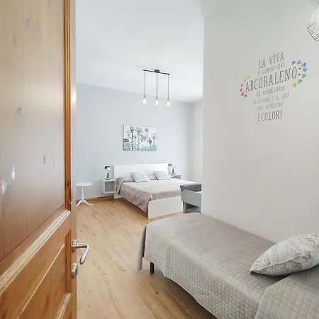 招待所 Albanova 那不勒斯