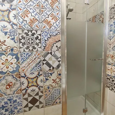 Pensjonat Albanova 3*